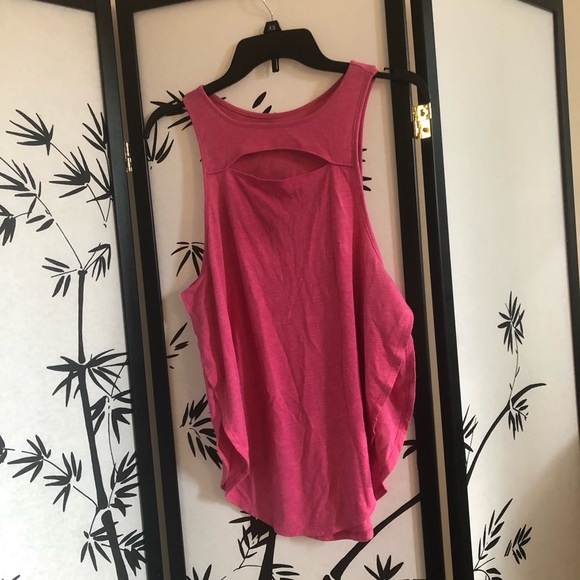Pink flyaway tank with keyhole neck - Picture 5 of 5